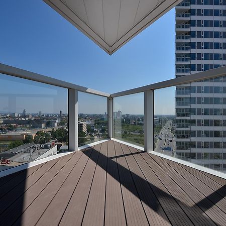 Twin City Rooftop By Ambiente Братислава Экстерьер фото